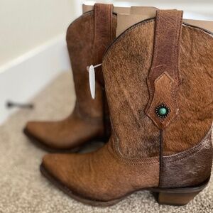 Corral Boots - size 8
